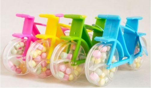 七彩童趣论糖果玩具发展史